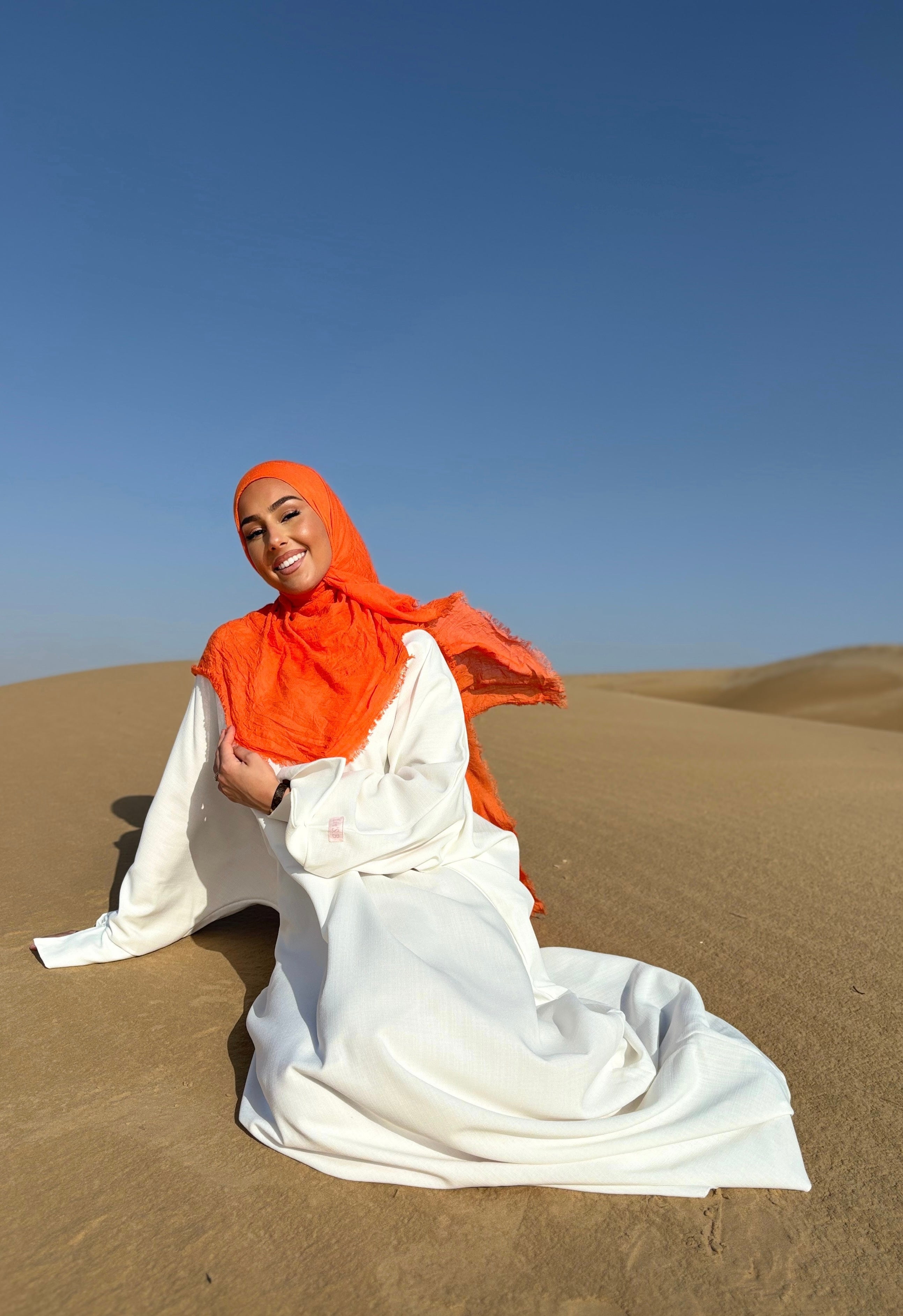 Abaya lin LIN’S B - White