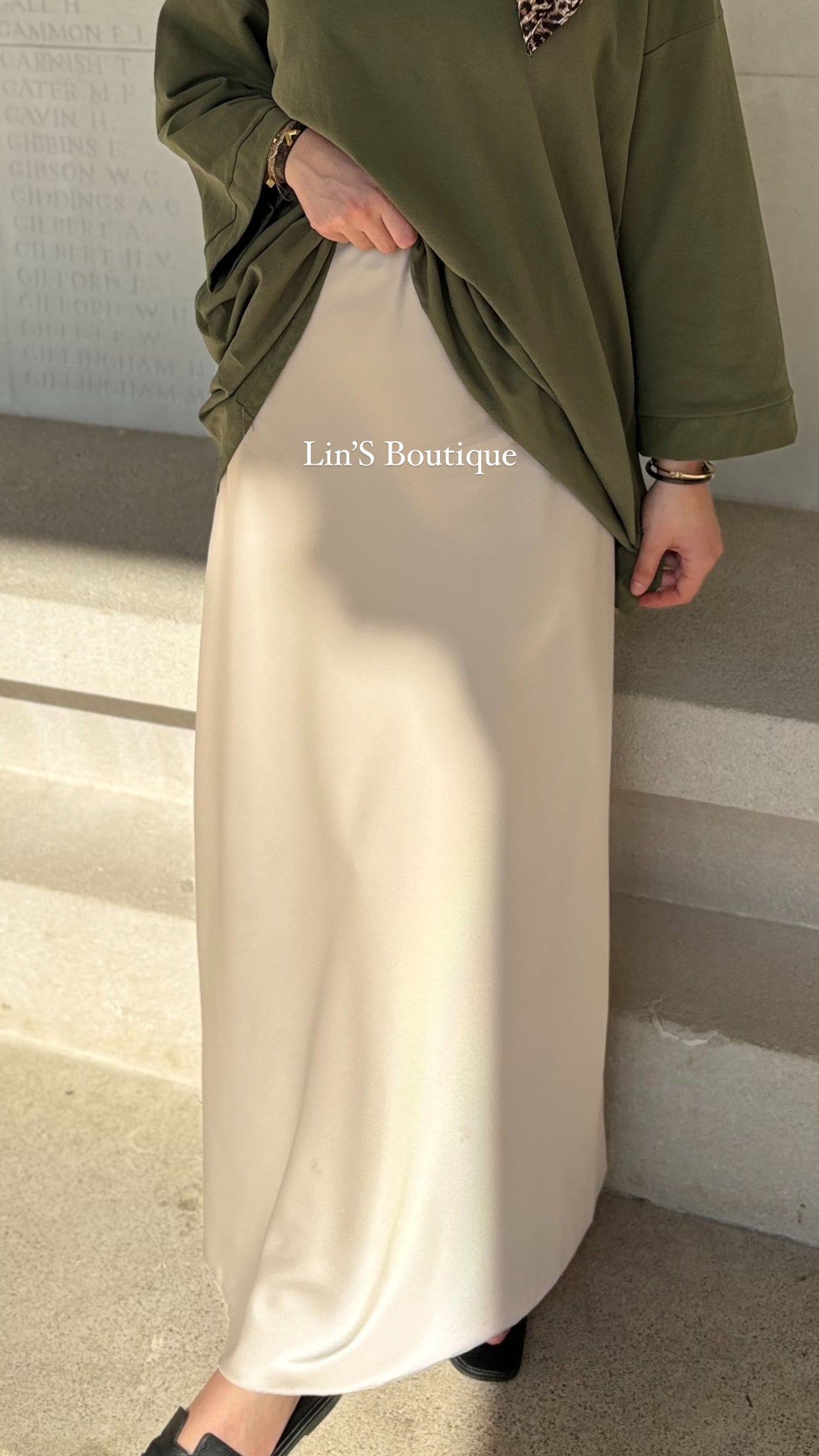 Premium Satinrock - Creme