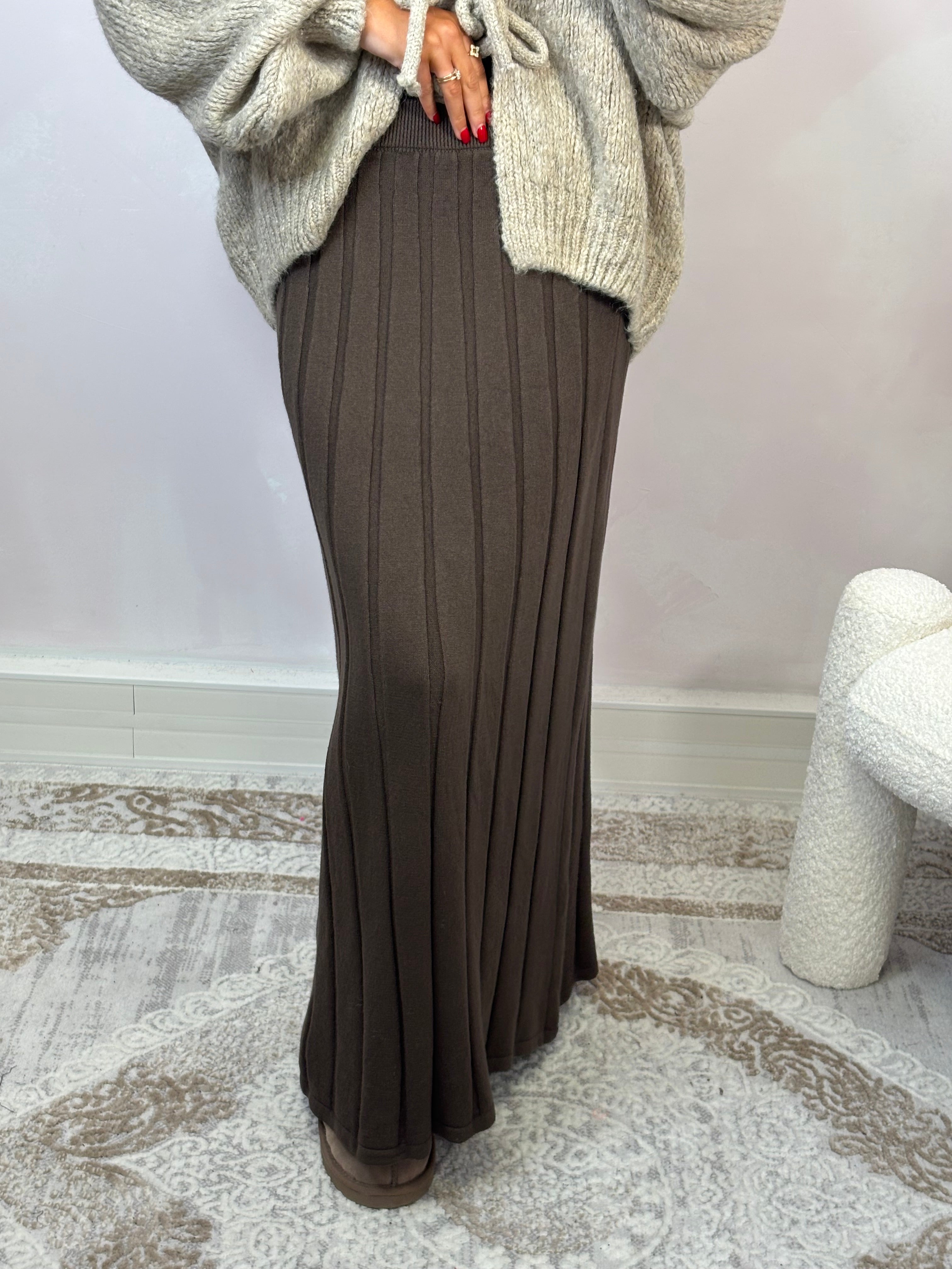 Ribbed Knit Maxi Skirt - Dark Brown