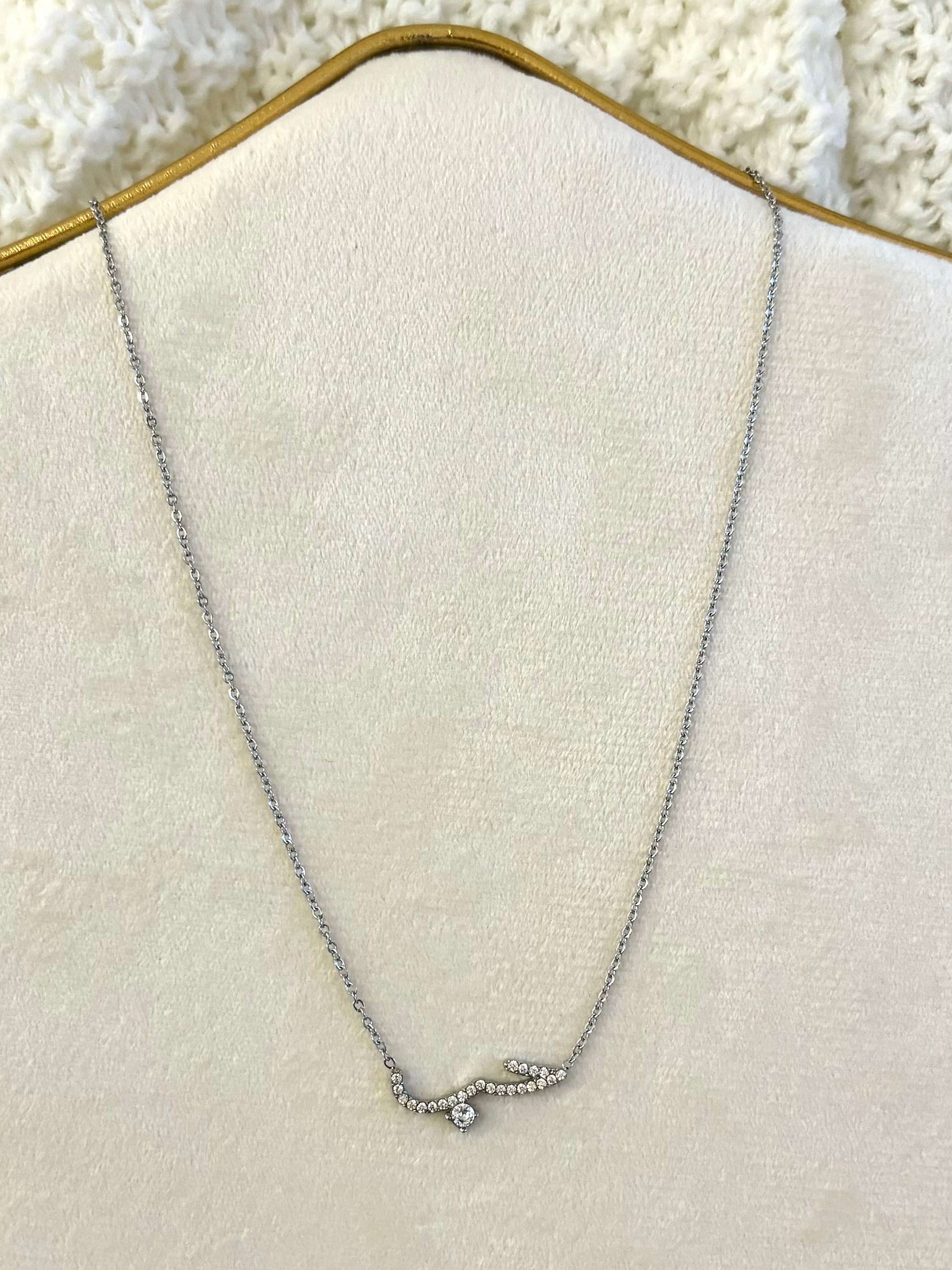 Collier argent - « amour »