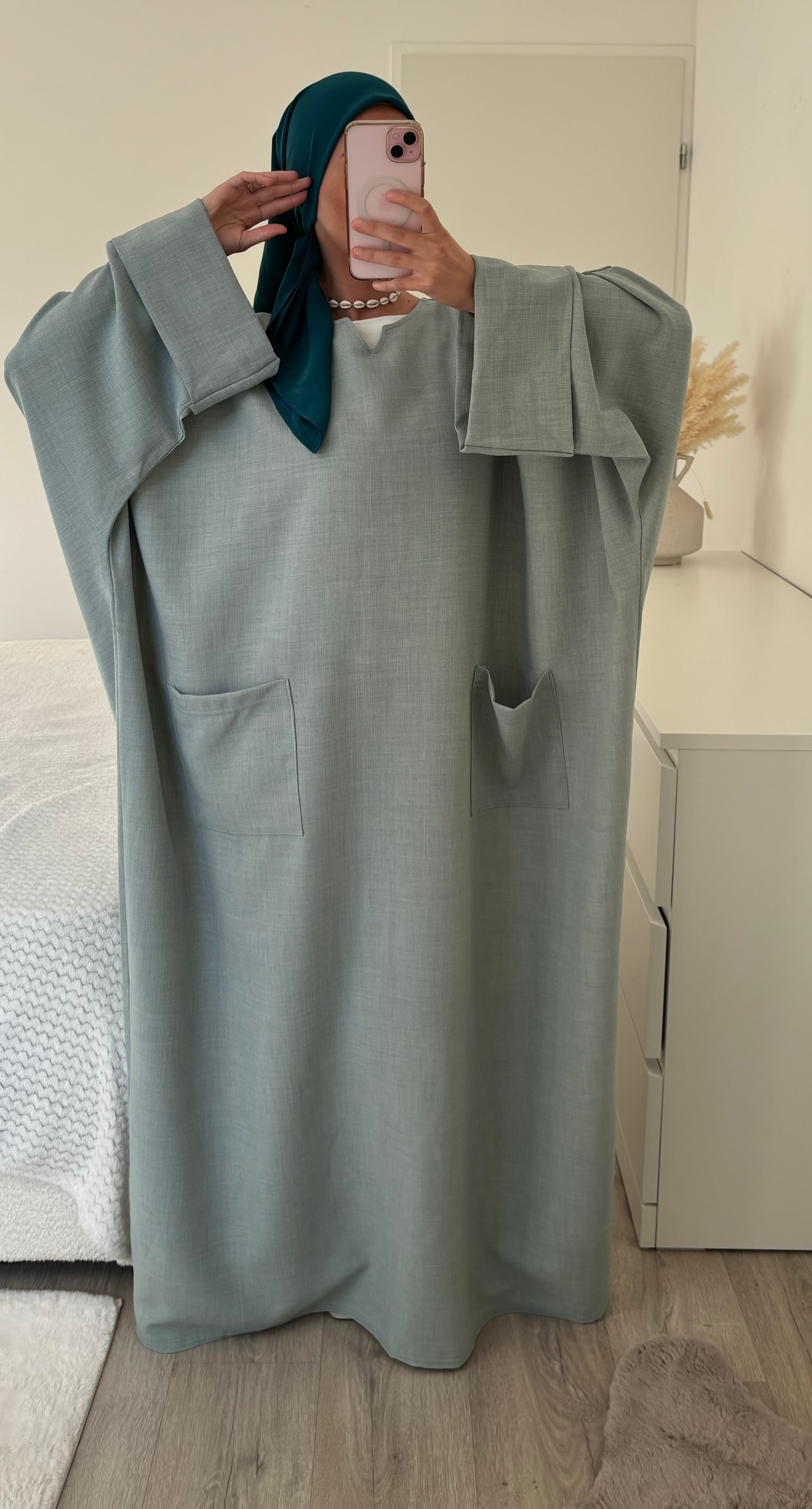 Linen pocket abaya - water green