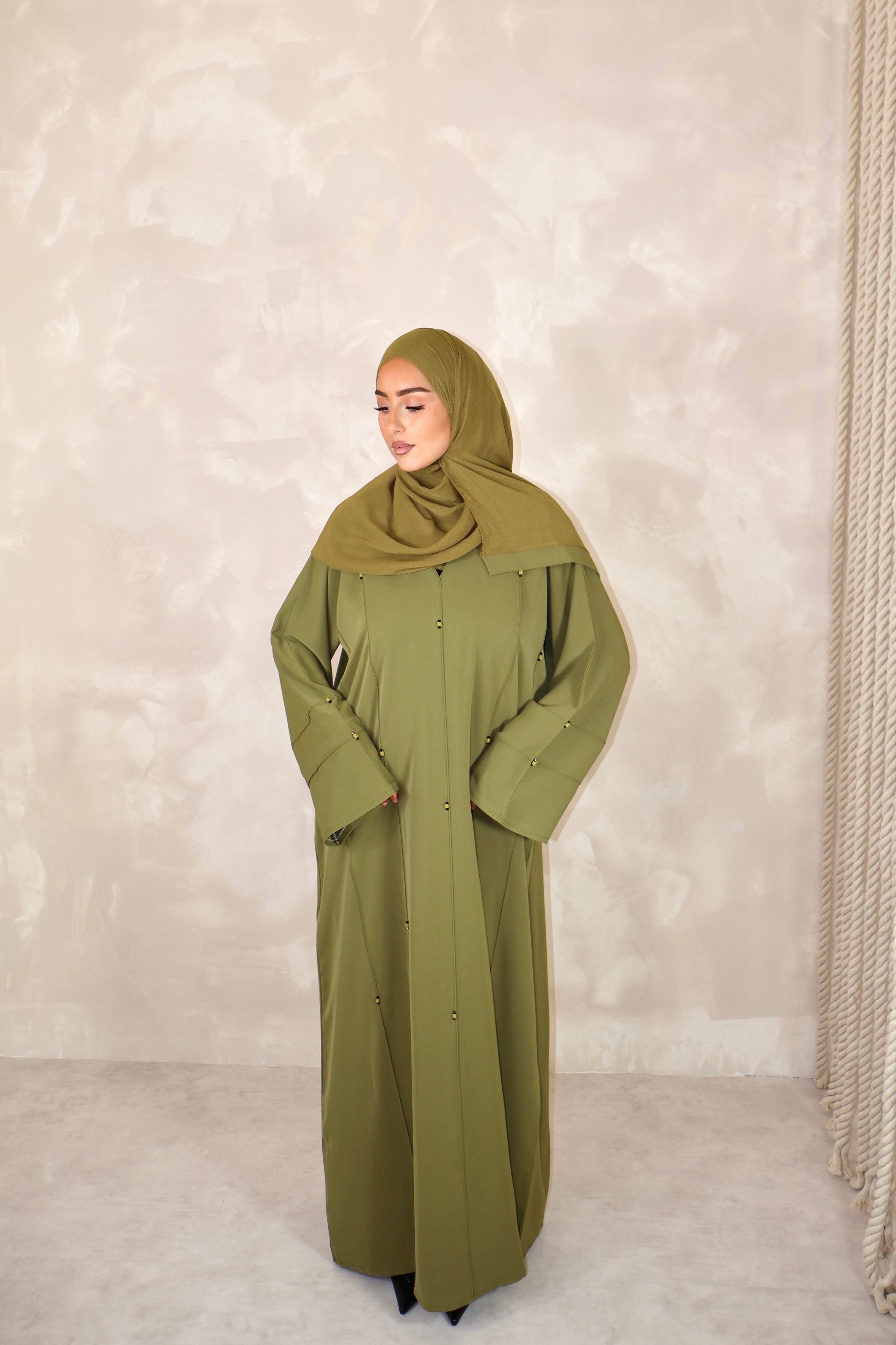 Abaya de Dubai (n100) - SAFIRA OLIVE