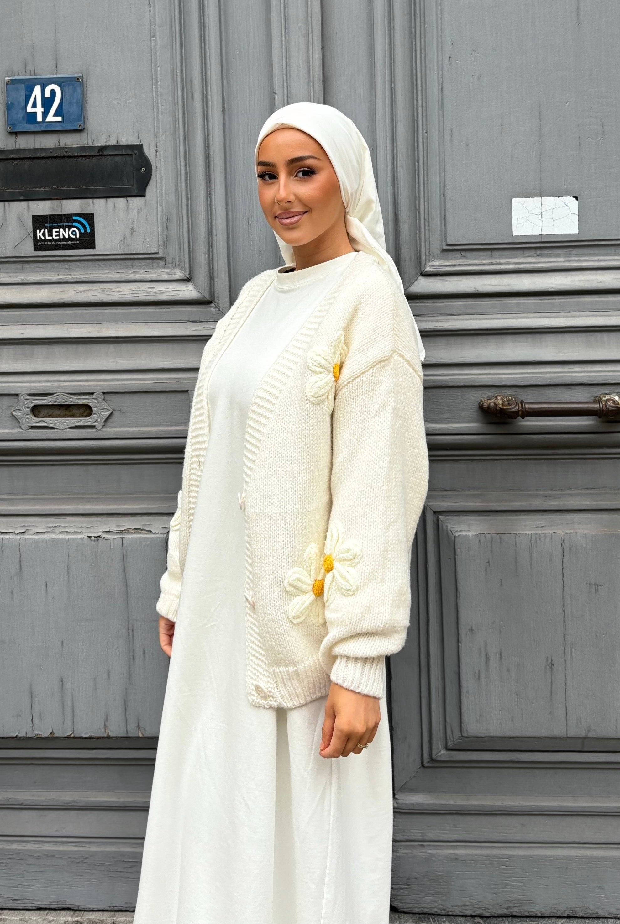 Embroidered cardigan - white