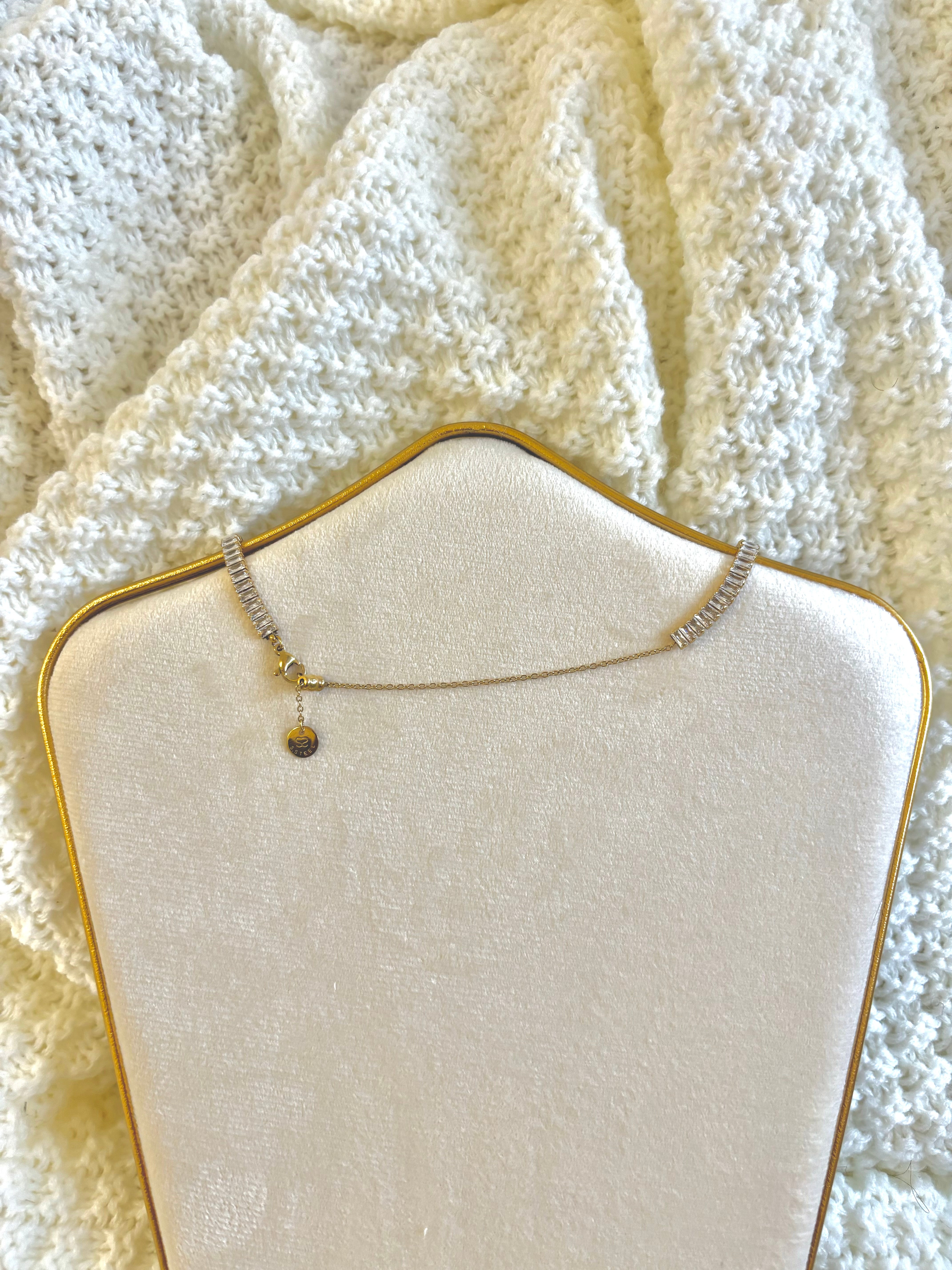Collier or ras de cou - SAFIR