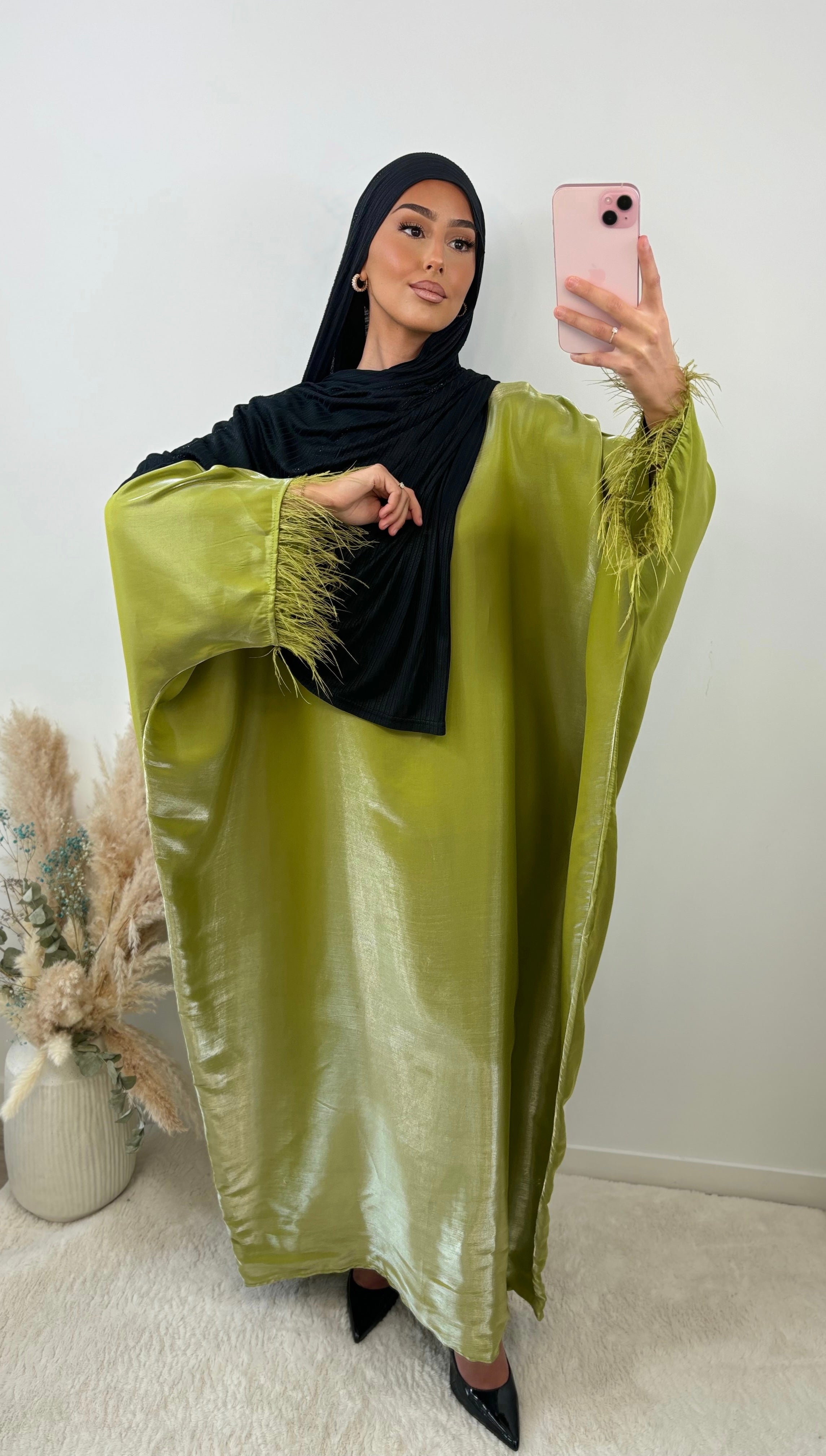 Saudi abaya with organza feather - olive green