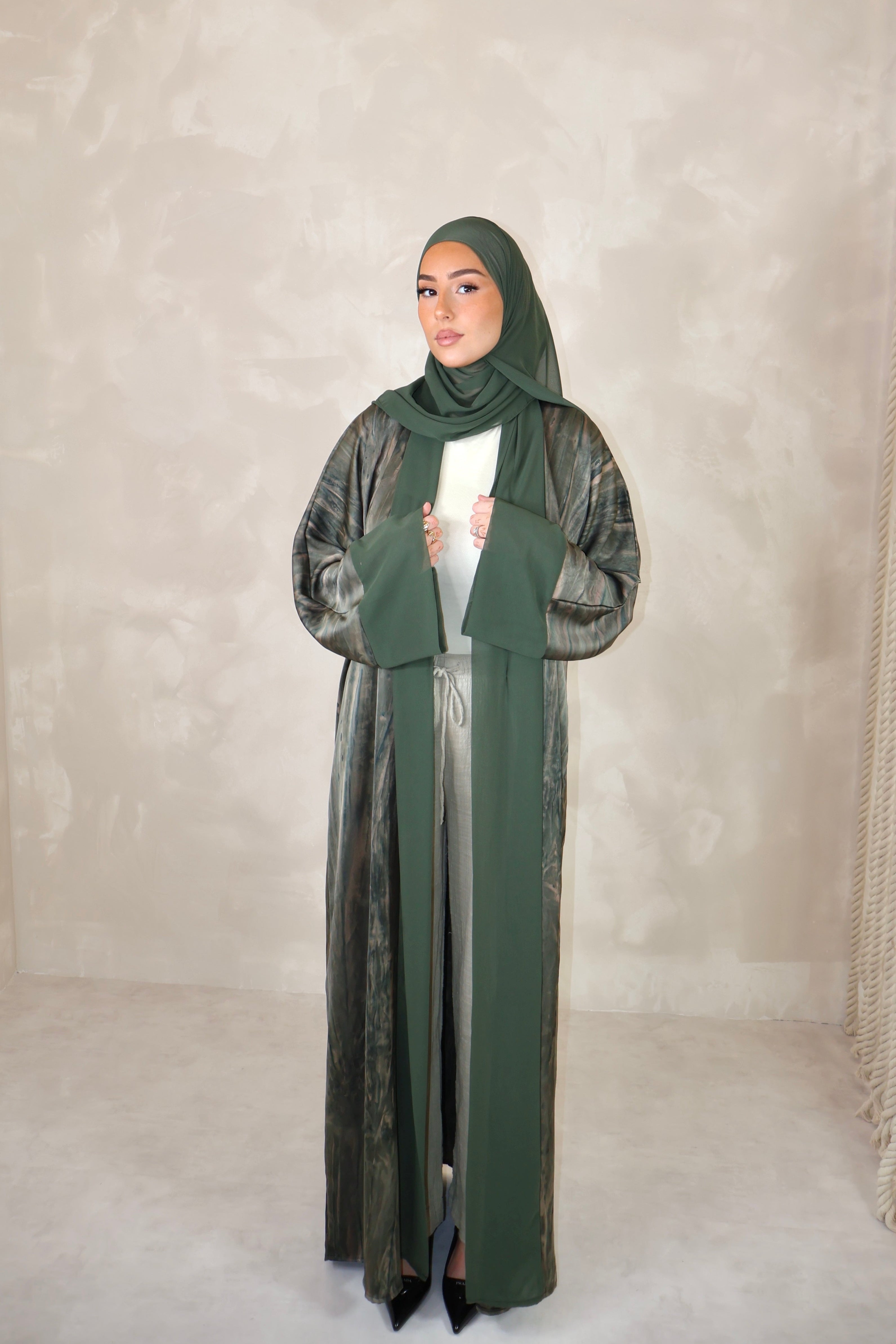 Création Lin’S.B Kimono de Dubai (n119) - SIGNATURE MOSS GREEN