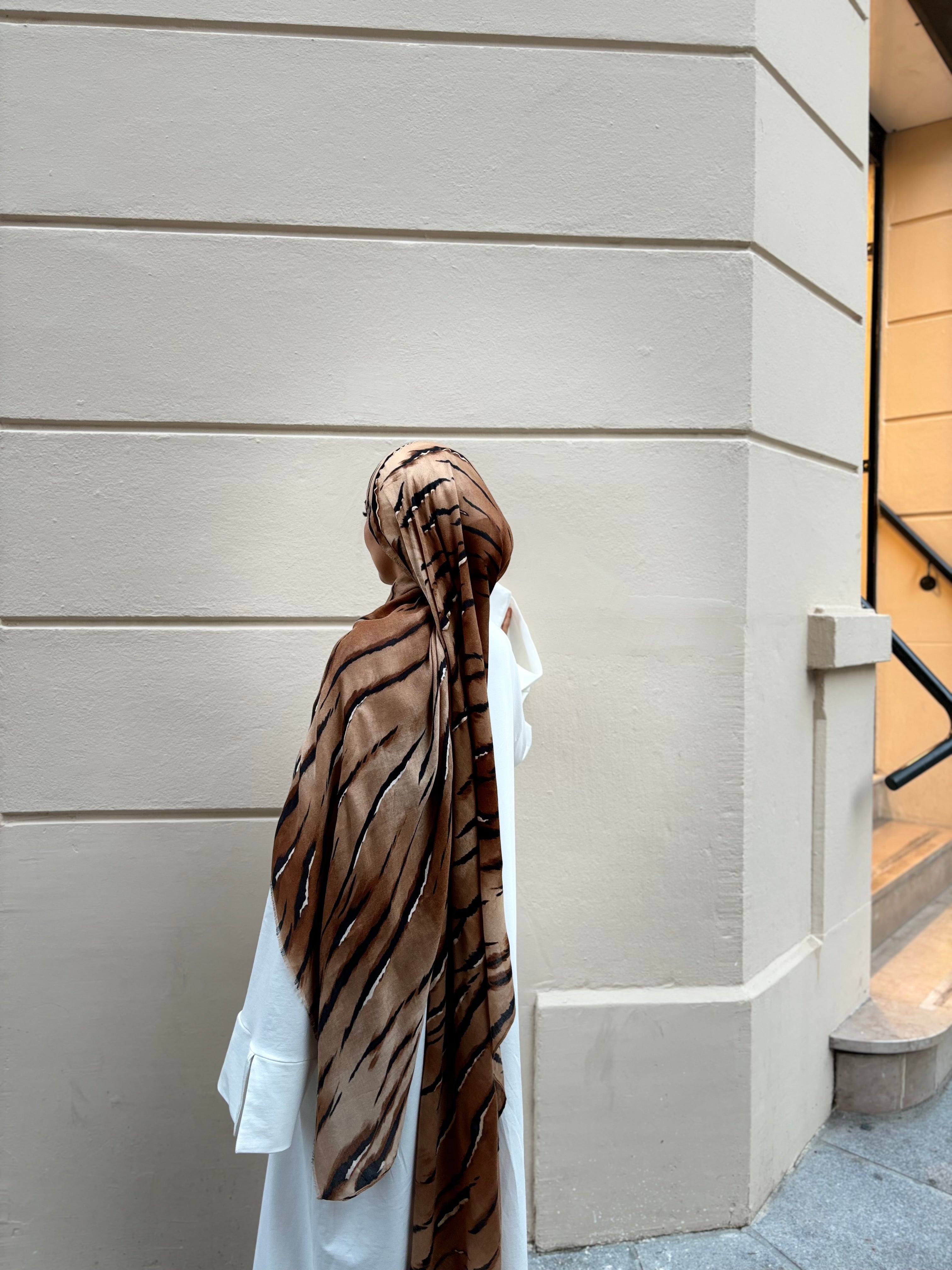Dunkler Zebraschleier