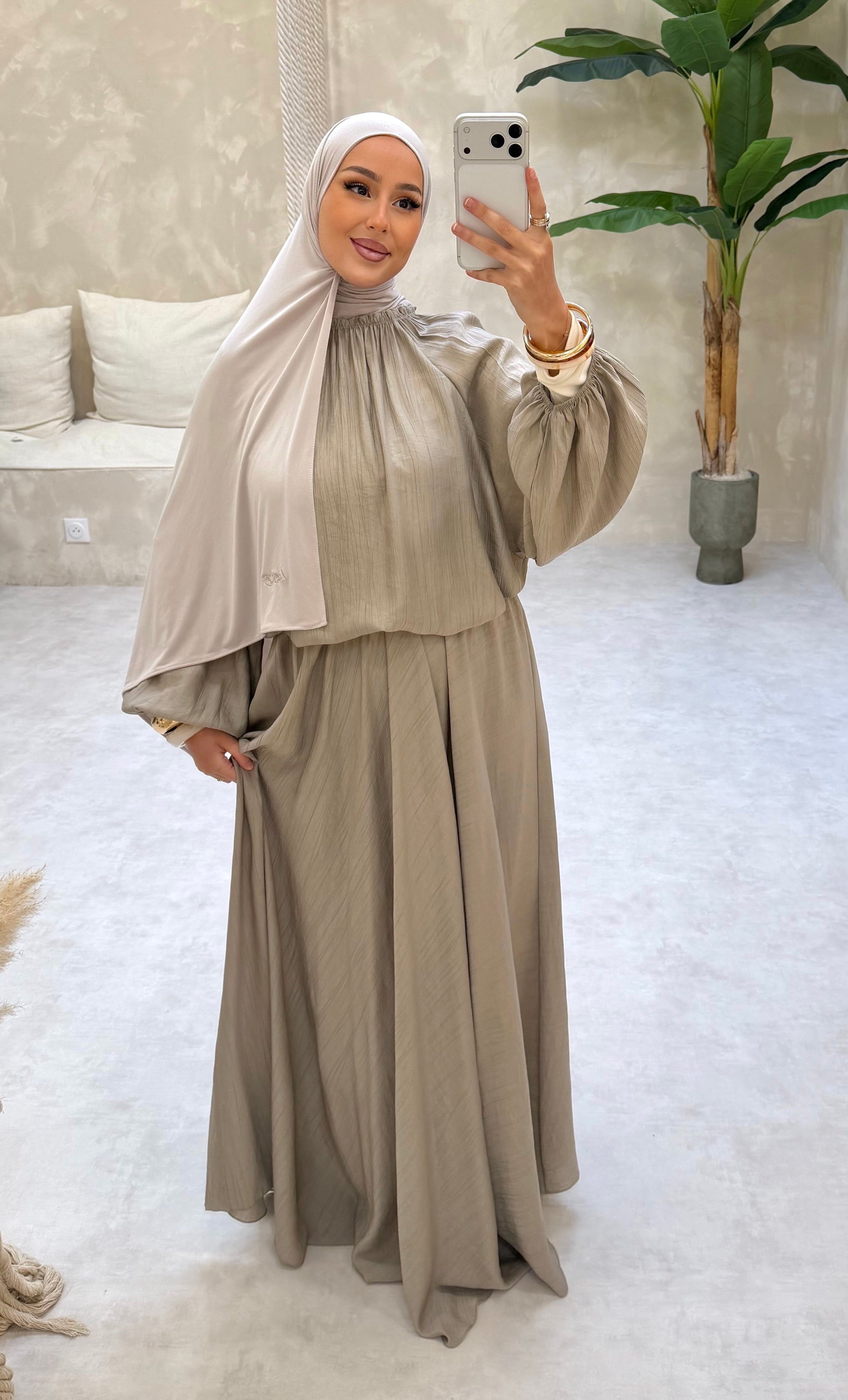 Ensemble ALMA - Taupe