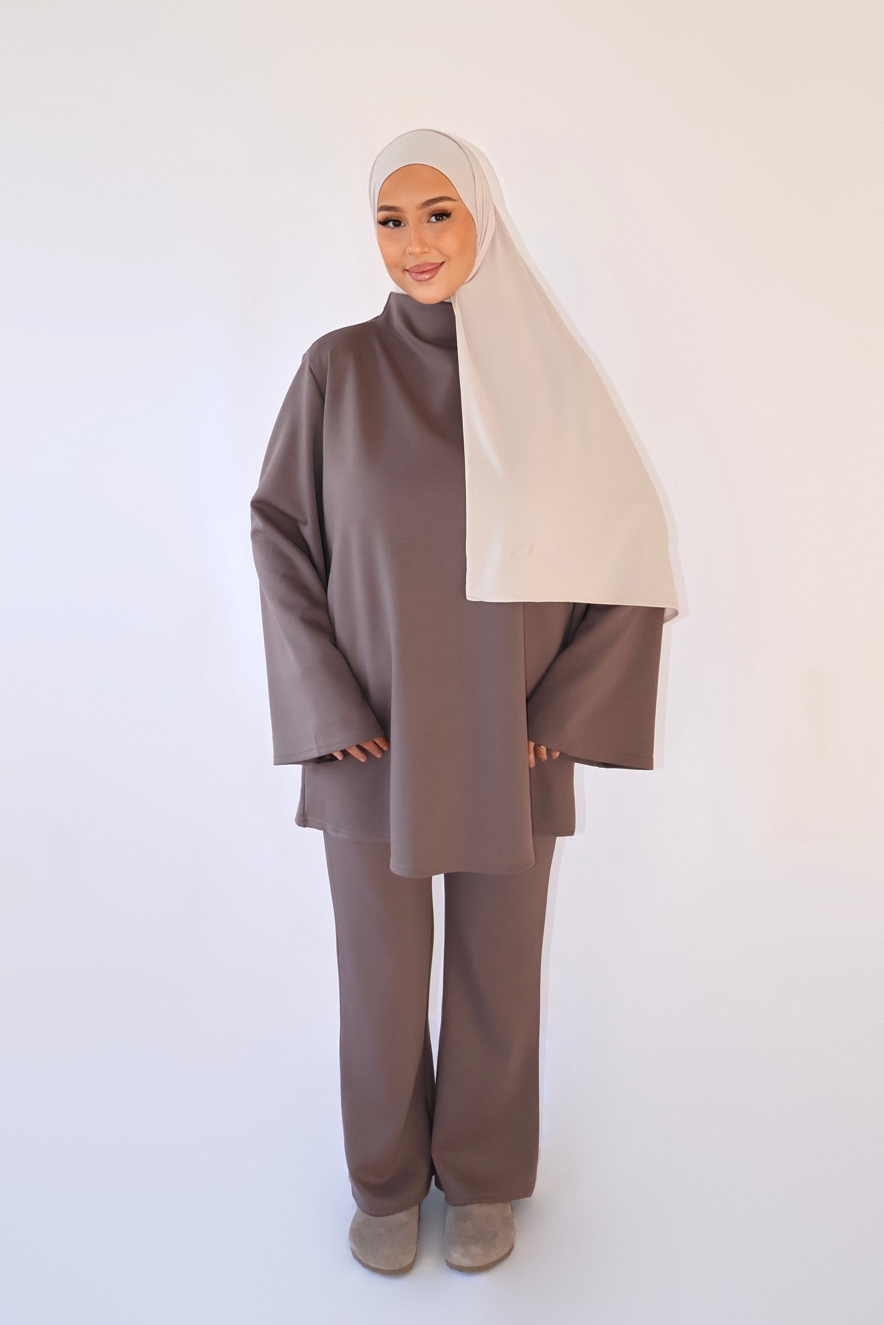Ensemble sweat NARA