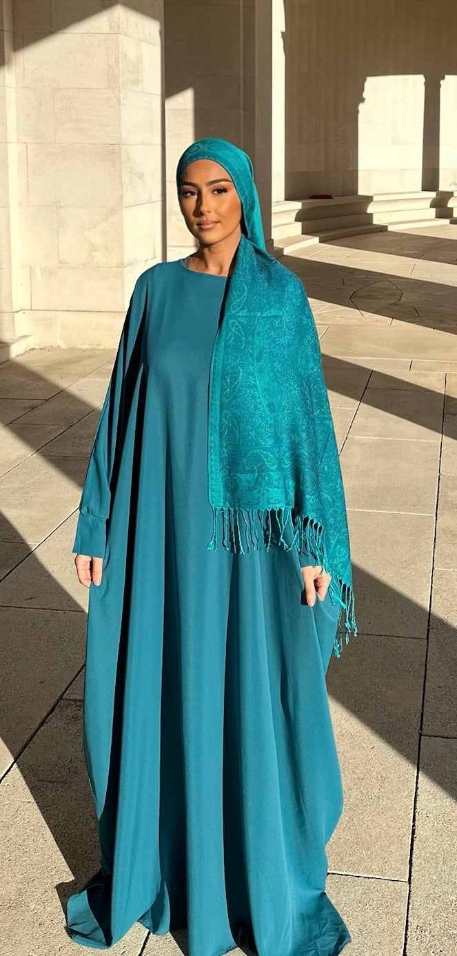Saudi-arabische Abaya aus Medina-Seide – ENTENBLAU