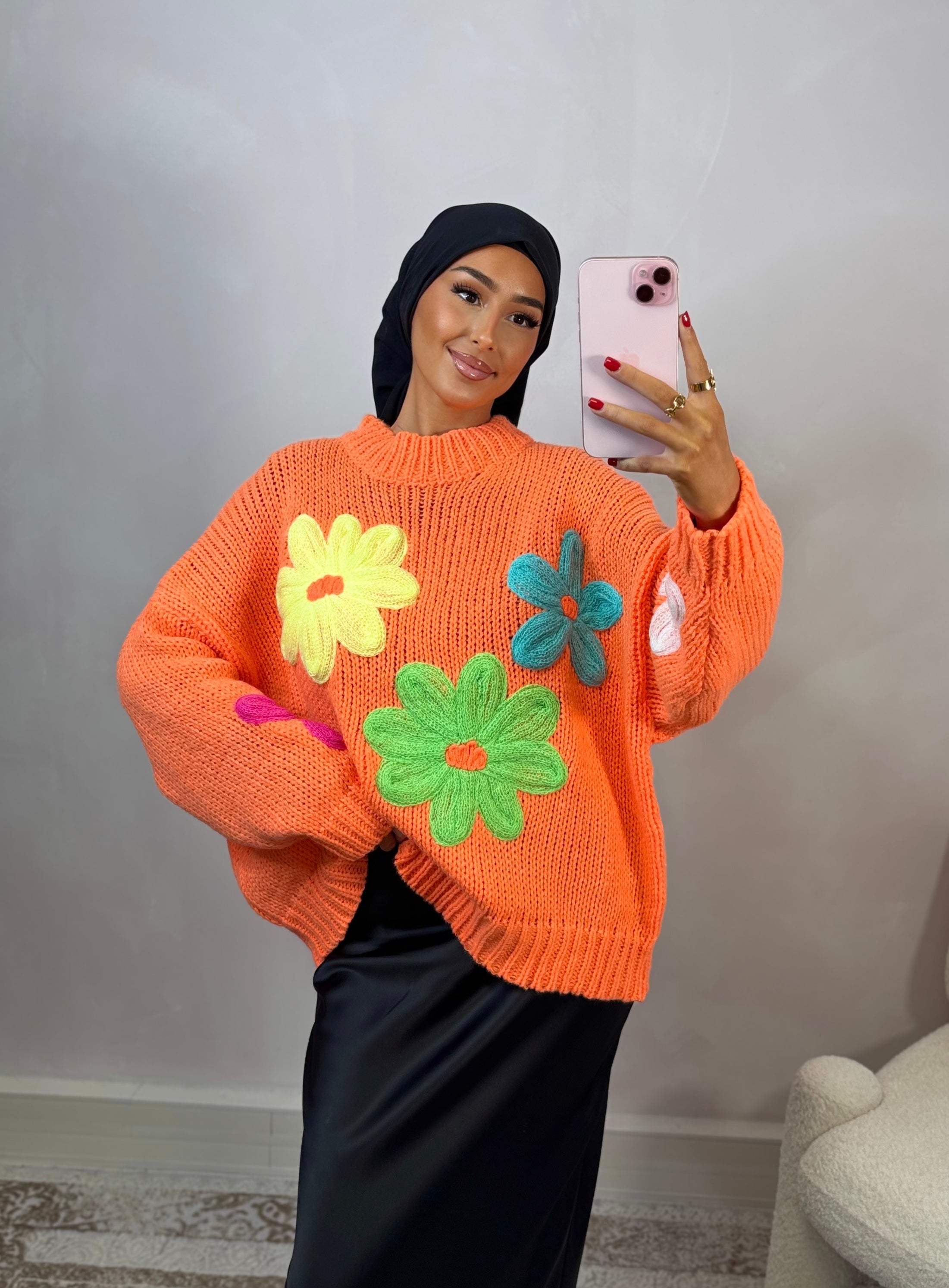 Embroidered sweater - FLORA
